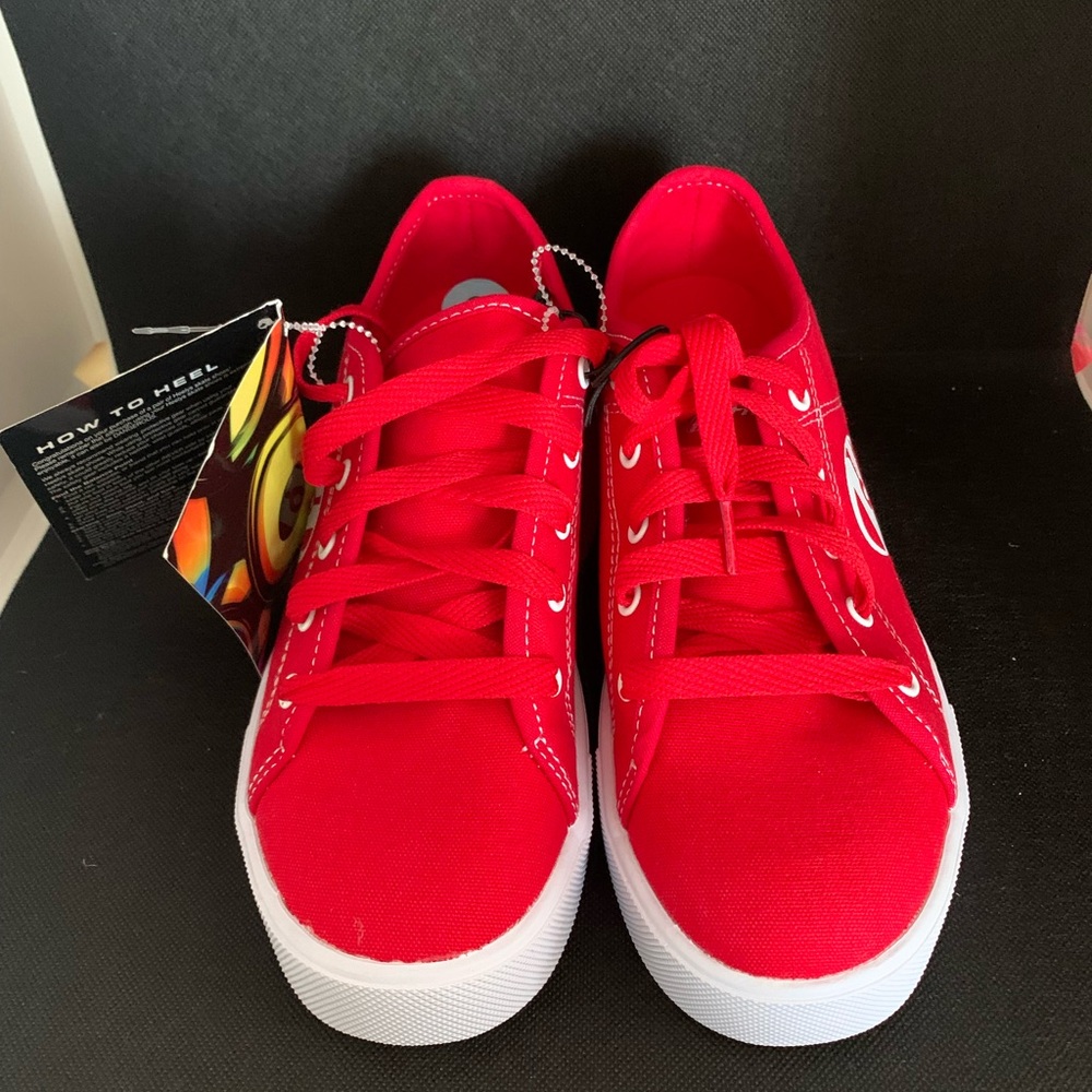 NWT- HEELYS THE ORIGINAL - Red Roller Shoes with White Soles - Picture 6 of 14